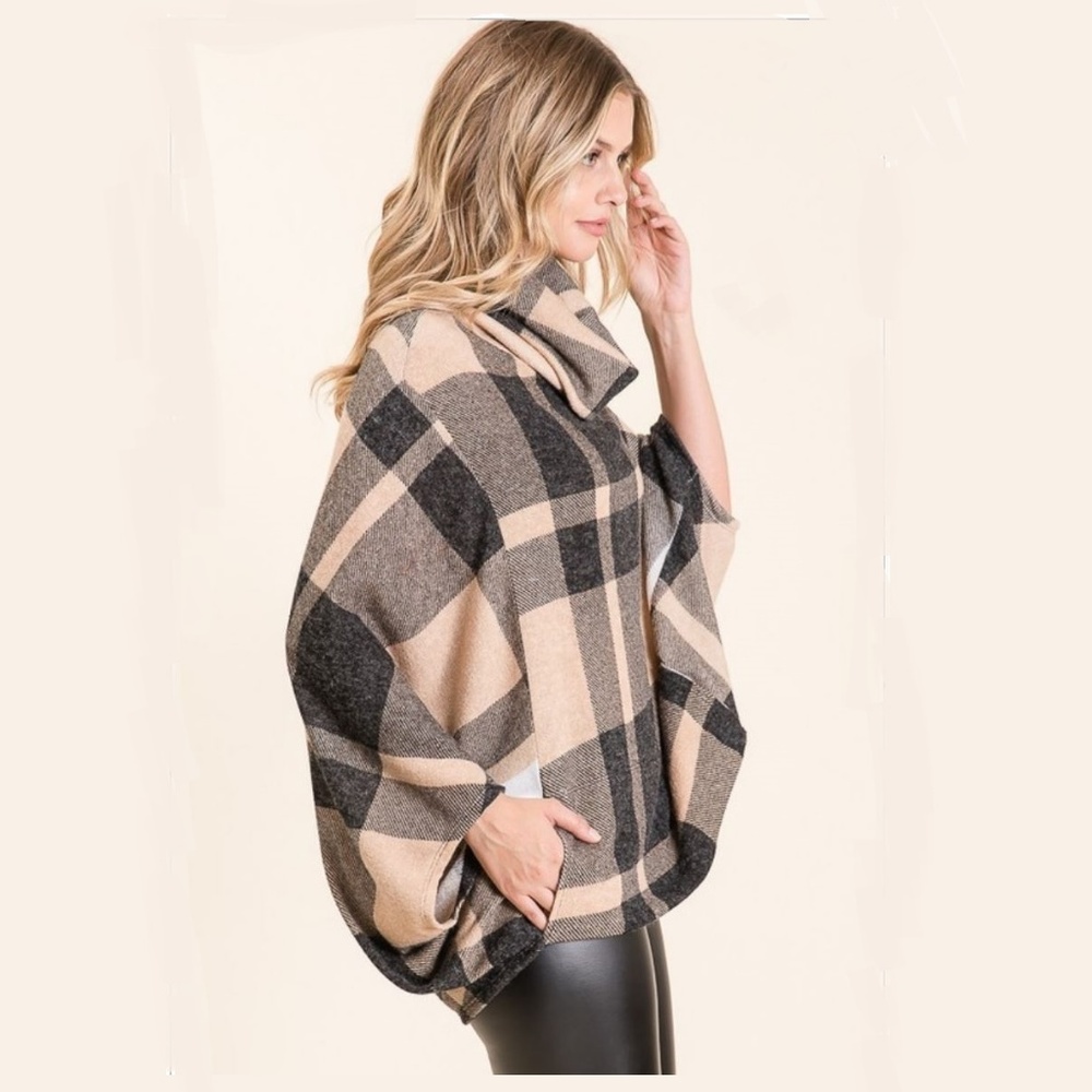 NWT Plaid Cowl Neck Poncho w/Kangaroo Pocket - Picture 3 of 6